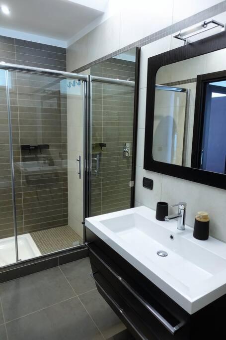Bari 68 - Comfort Moderno & Fascino Antico Exterior photo
